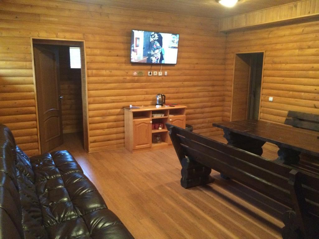 Chernivtsi Apartments Ngoại thất bức ảnh